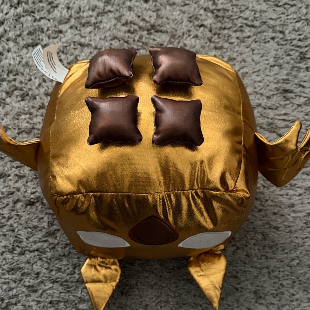 Pet Simulator Shiny Gold griffin Owl Plush - Picture 3 of 5